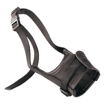 Muselière en nylon noir Safe small. Tour de cou 30