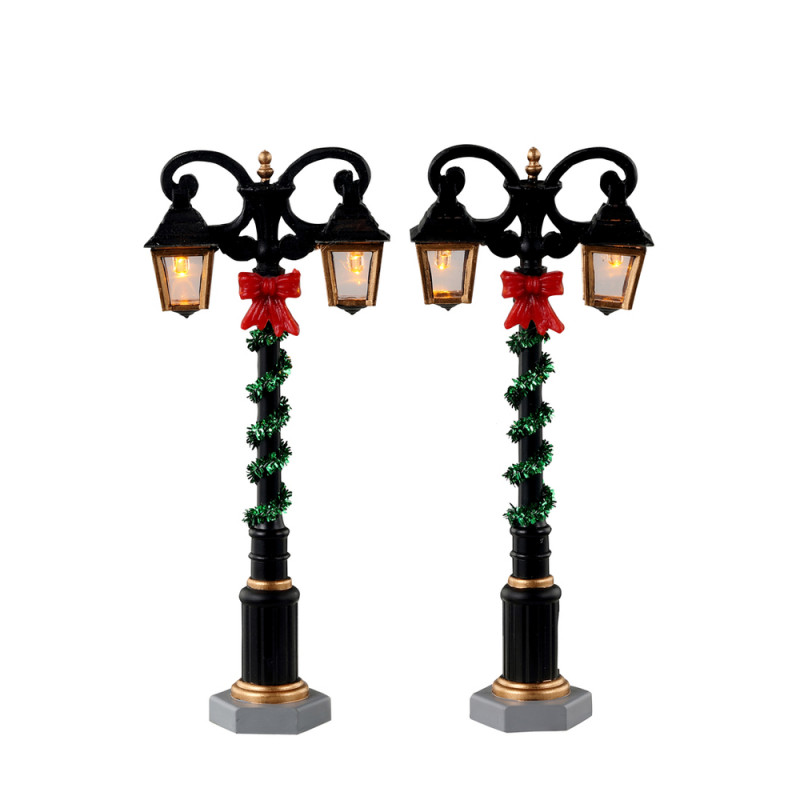 Réverbère décoré avec superbes lumières pour villa